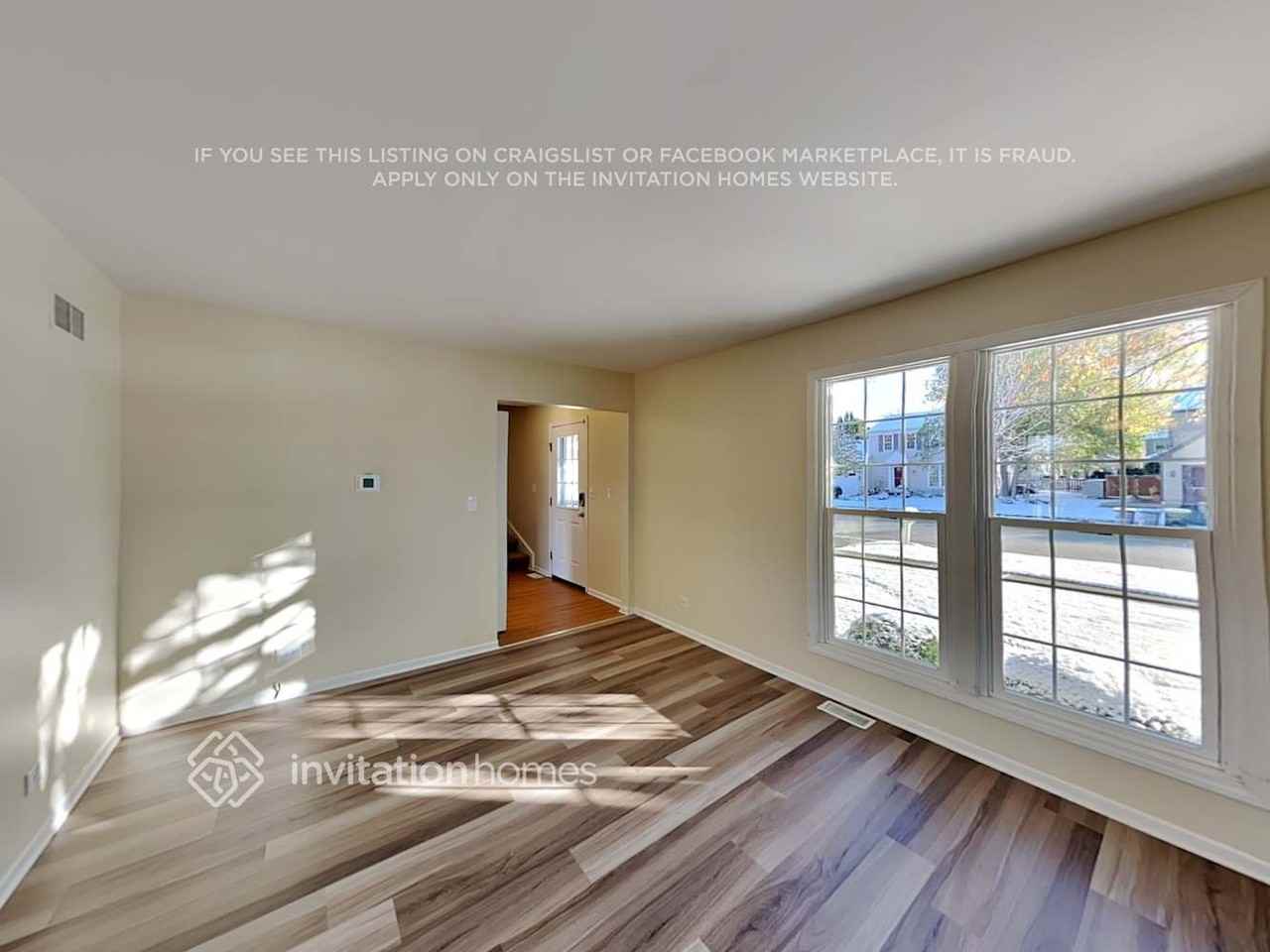 1125 Hyannis Cir - Photo 4 of 24