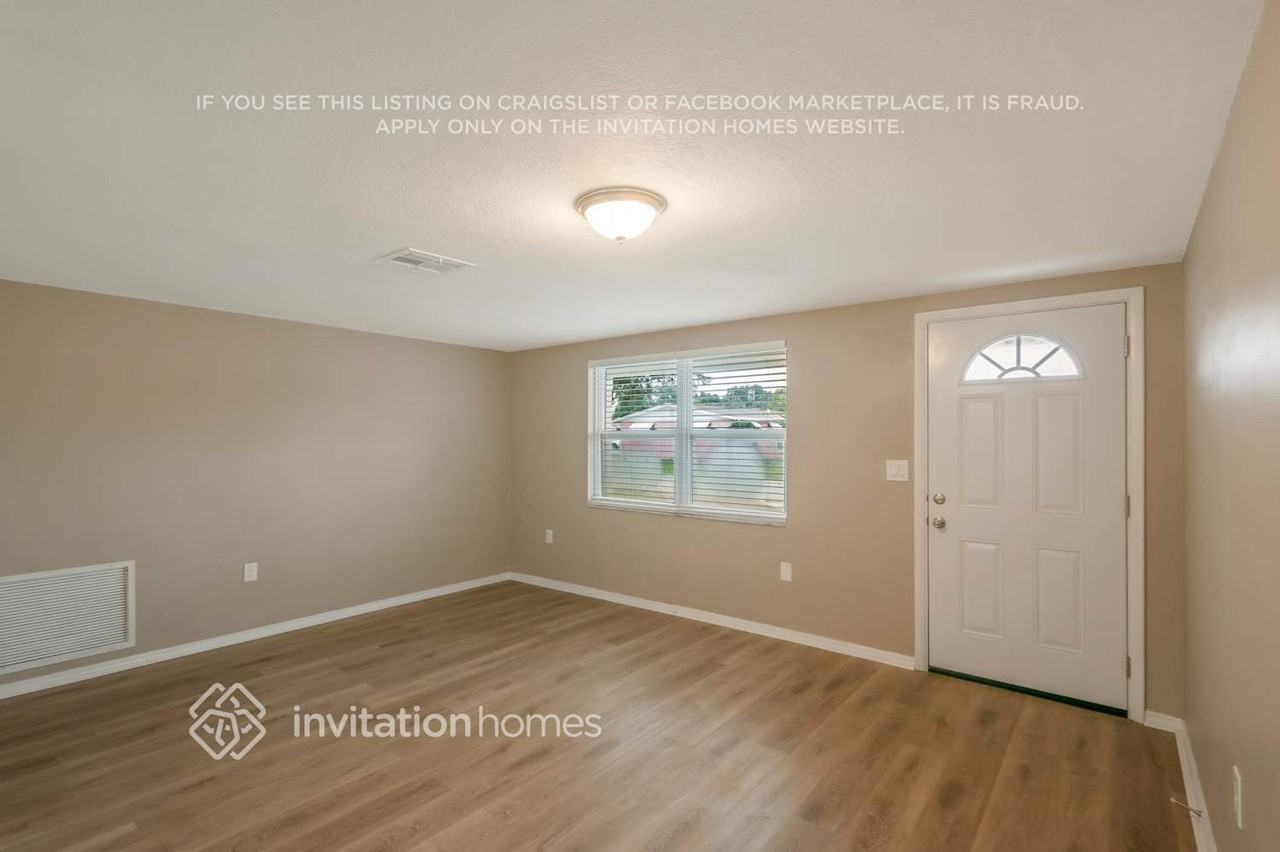 5135 Kiwi Dr - Photo 4 of 31