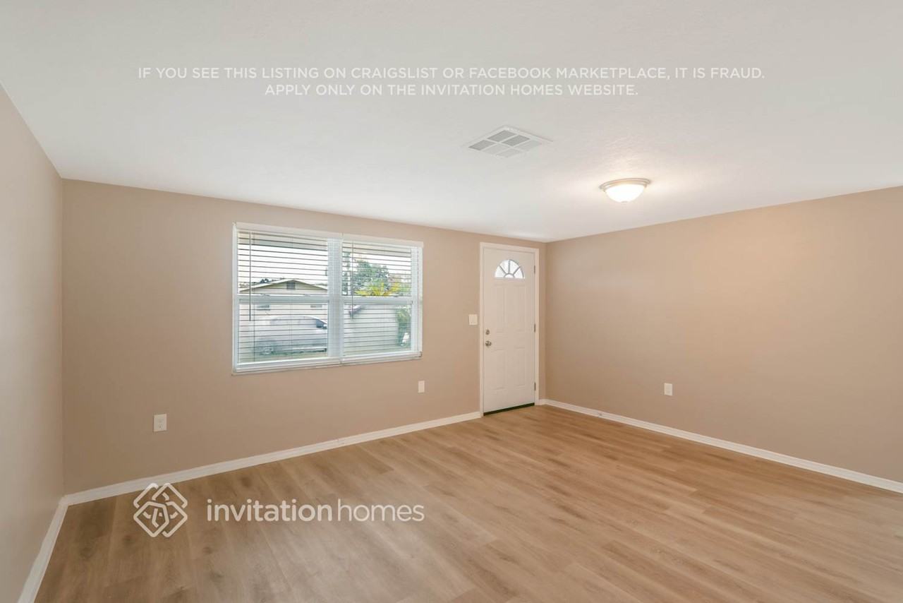 5135 Kiwi Dr - Photo 5 of 31