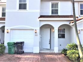 1038 Ne 207th Ter - Photo 1 of 1