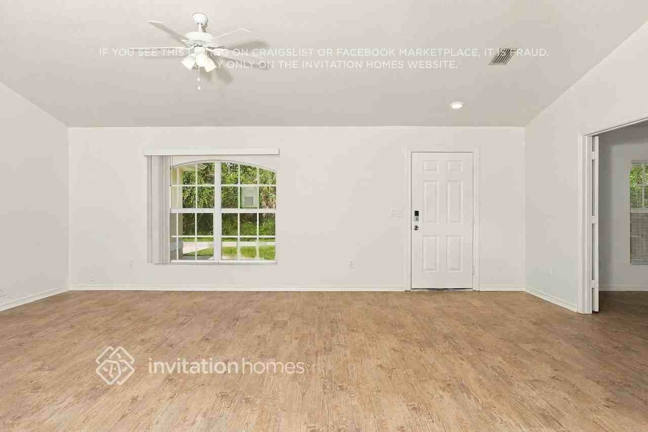 8325 Scanlon Ave - Photo 3 of 17
