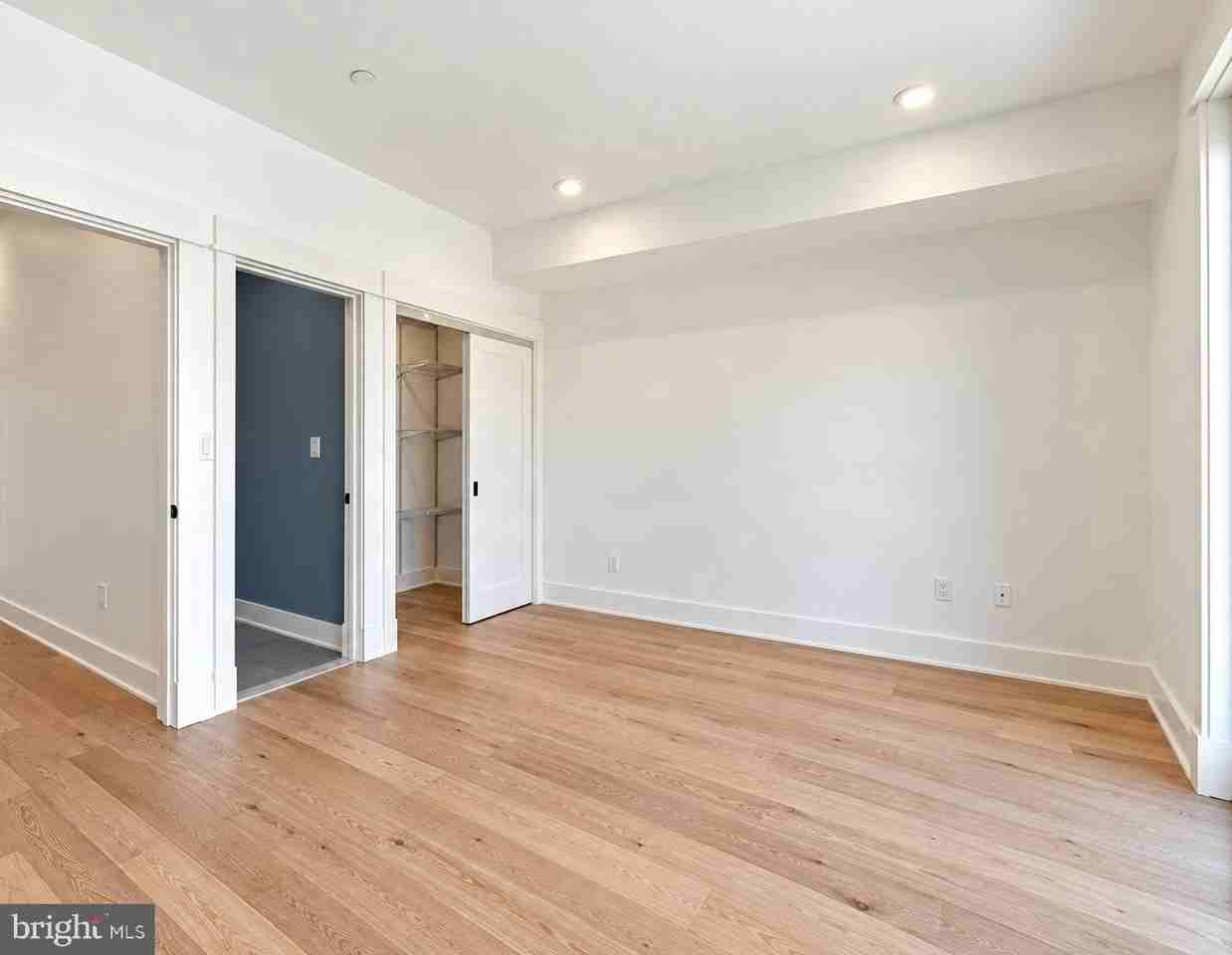 1605 Holbrook St Ne #3 - Photo 5 of 10
