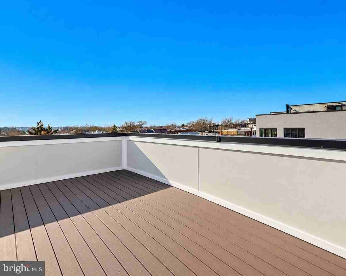 1605 Holbrook St Ne #3 - Photo 7 of 10