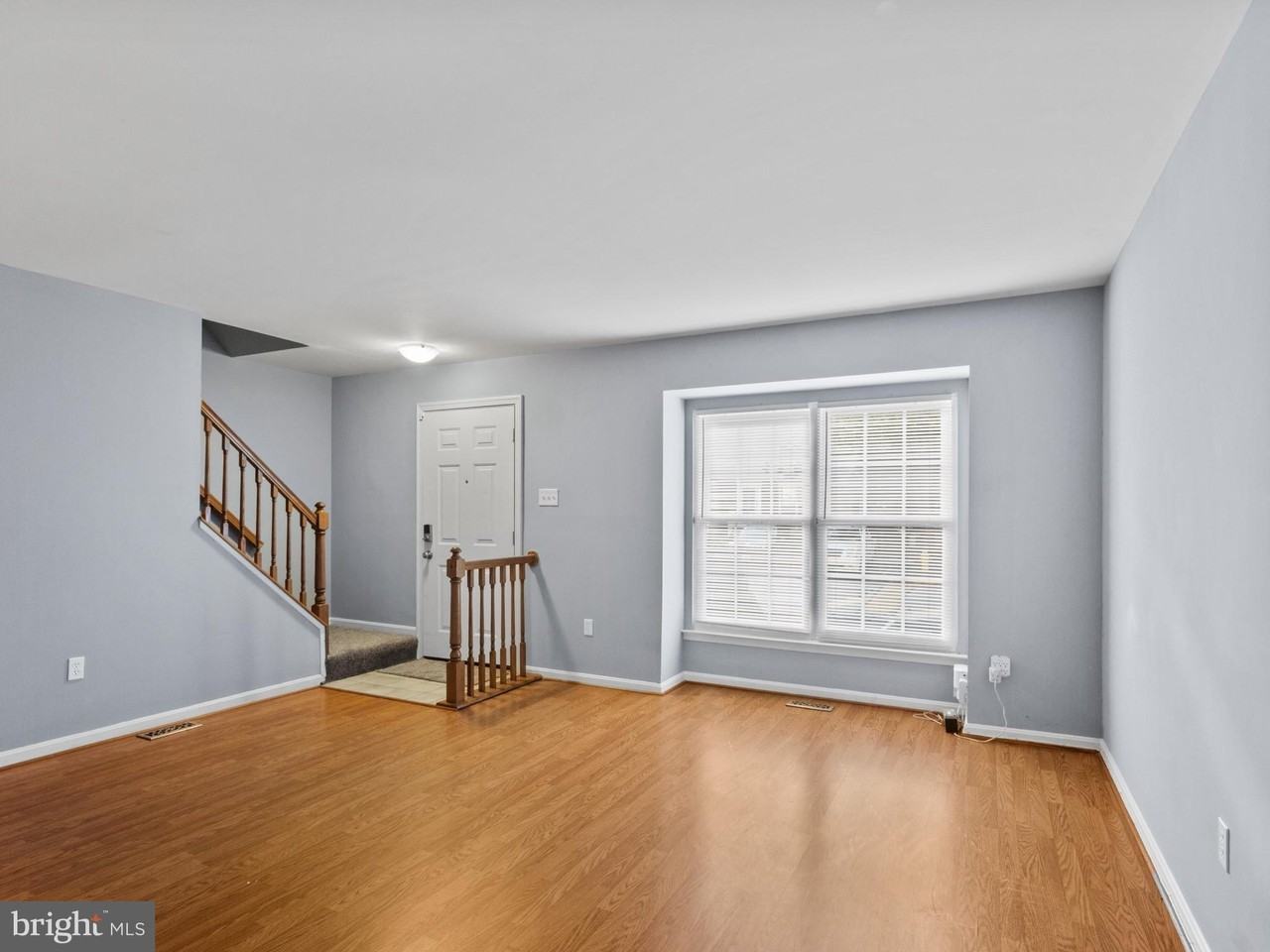 622 Lions Gate Ln - Photo 4 of 27