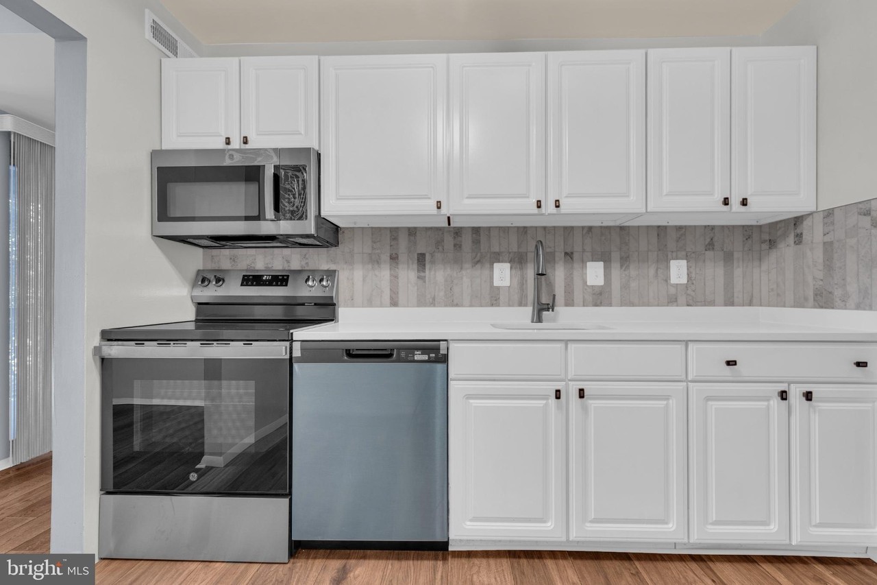 12730 Veirs Mill Rd #19-201 - Photo 5 of 15