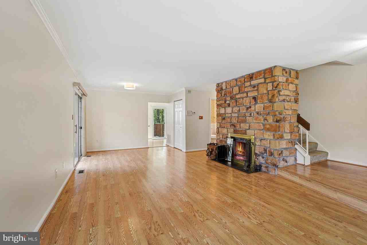 1352 Carlsbad Dr - Photo 6 of 30