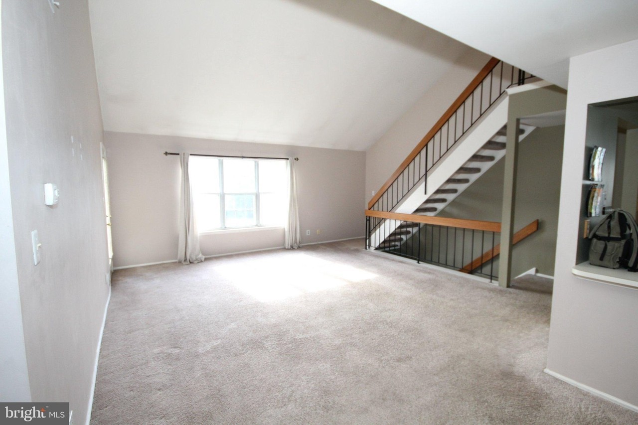 902-B Ralston Dr - Photo 3 of 24