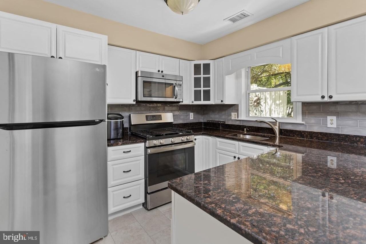 127 Baron Ln - Photo 5 of 13
