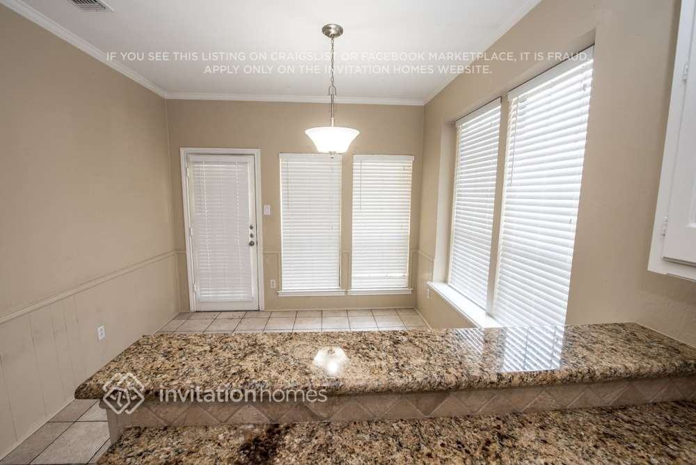 1808 Polstar Dr - Photo 5 of 10