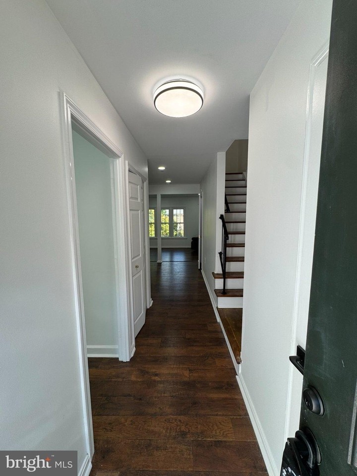 10451 Malone Ct - Photo 3 of 42