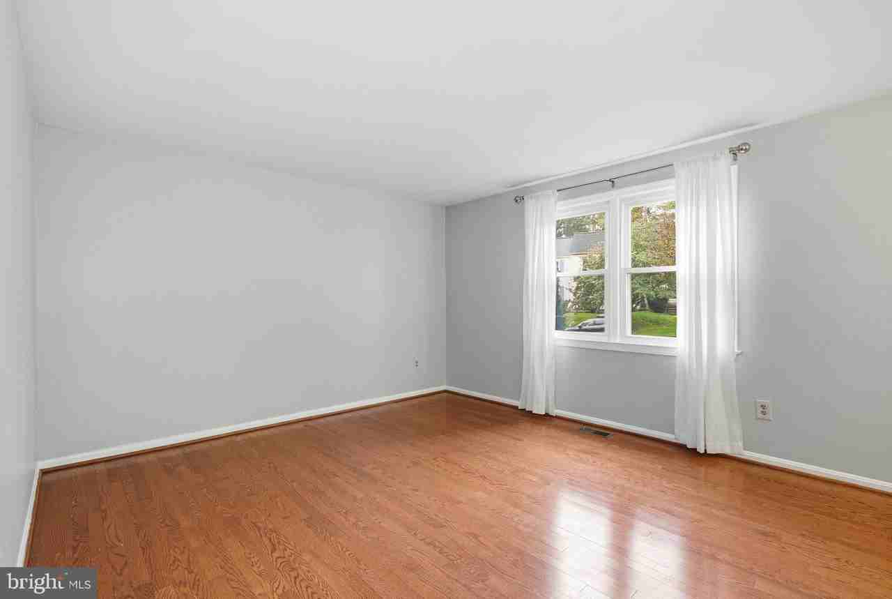 3151 Ellenwood Dr - Photo 6 of 30