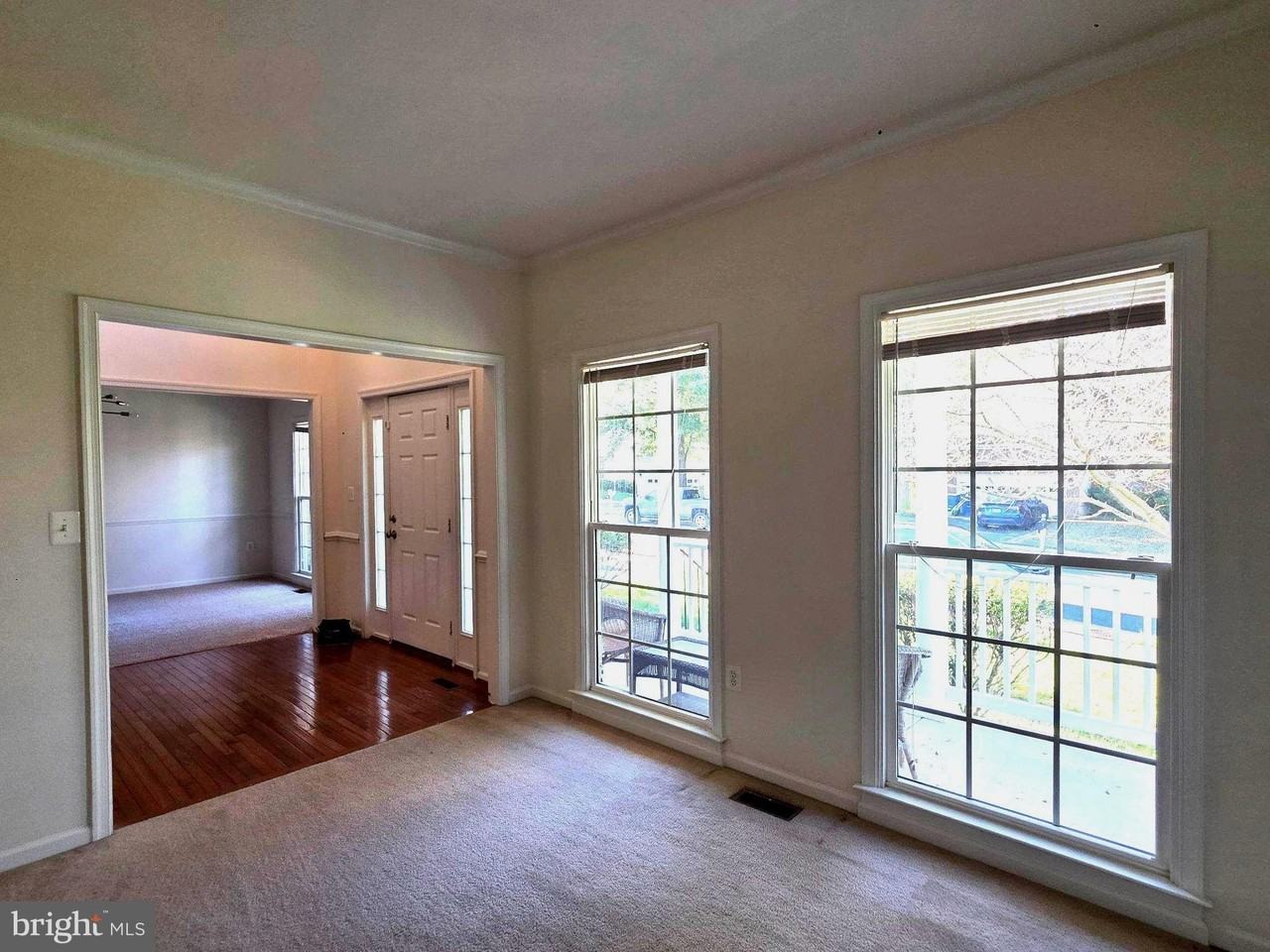 6 Saint Stephens Ct - Photo 2 of 28