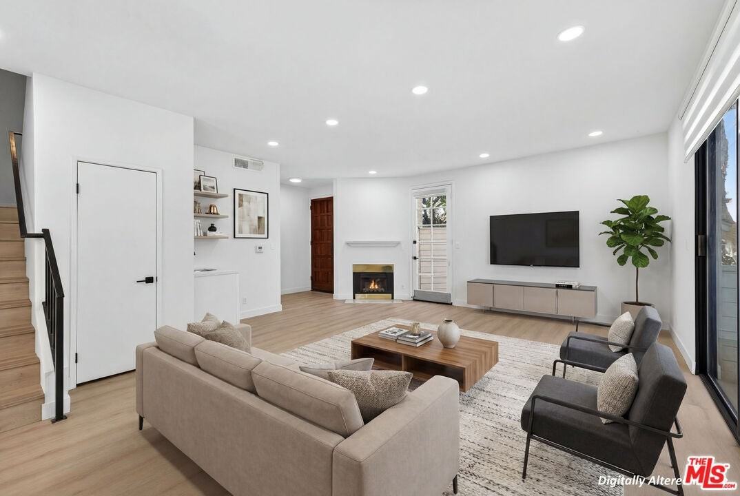 1754 11th St - Photo 5 of 40