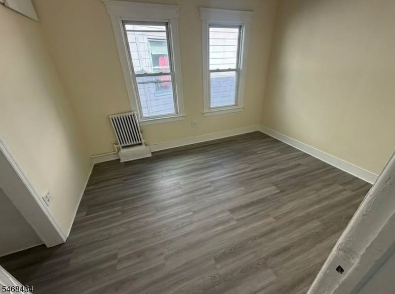 106 Graham Ave - Photo 2 of 6