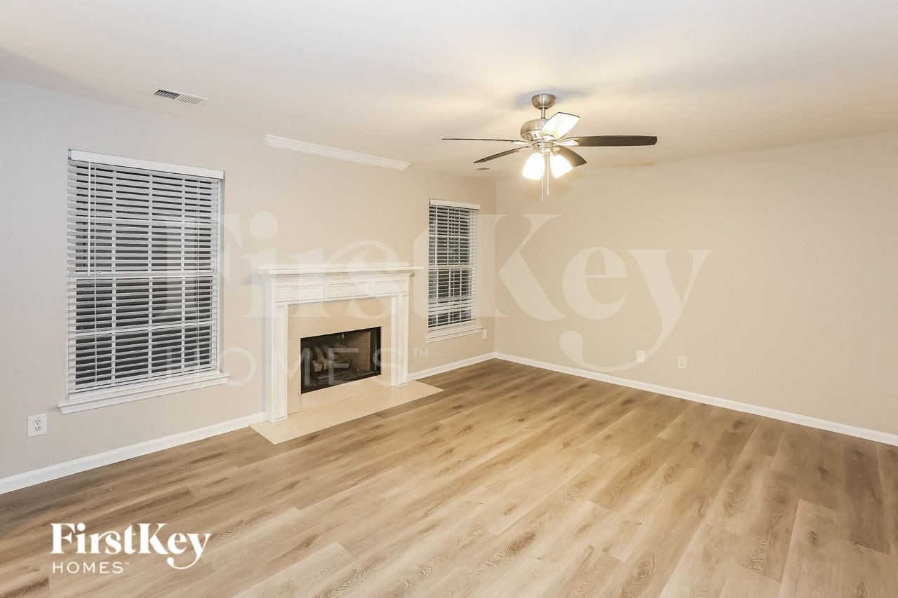 4343 Crest Line Ln - Photo 4 of 19
