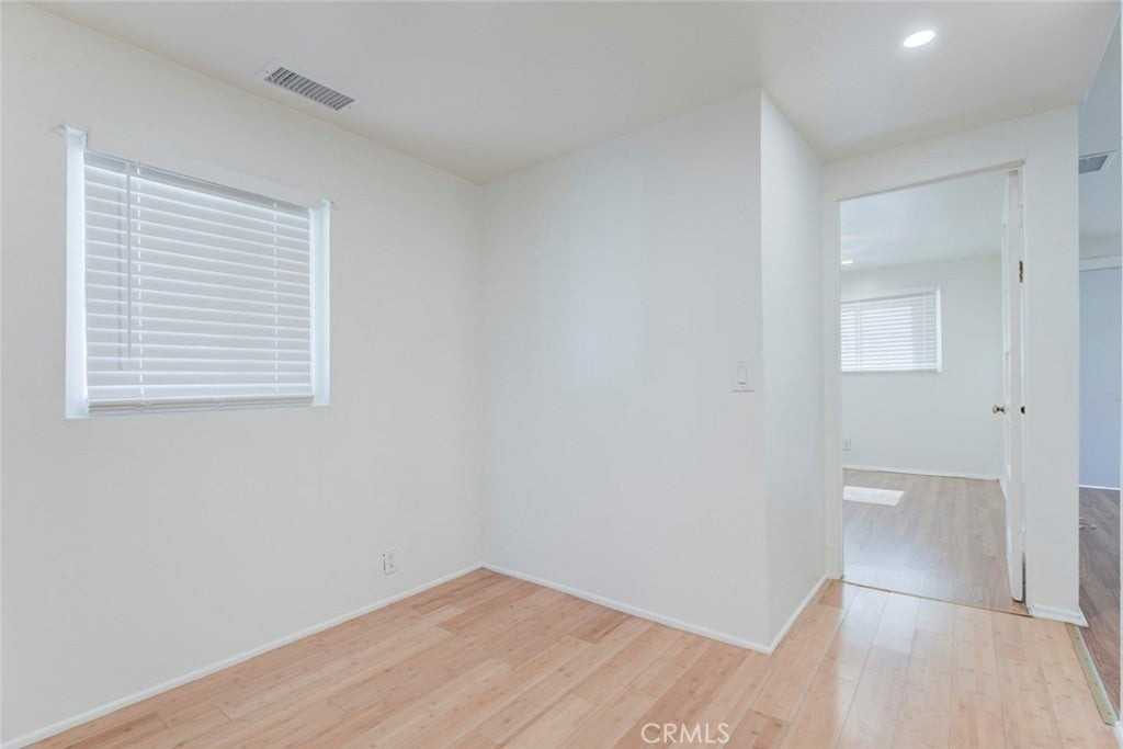 619 Orange Grove Ave - Photo 3 of 23