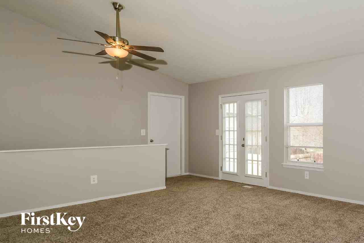 2943 Plum Leaf Cir - Photo 3 of 15