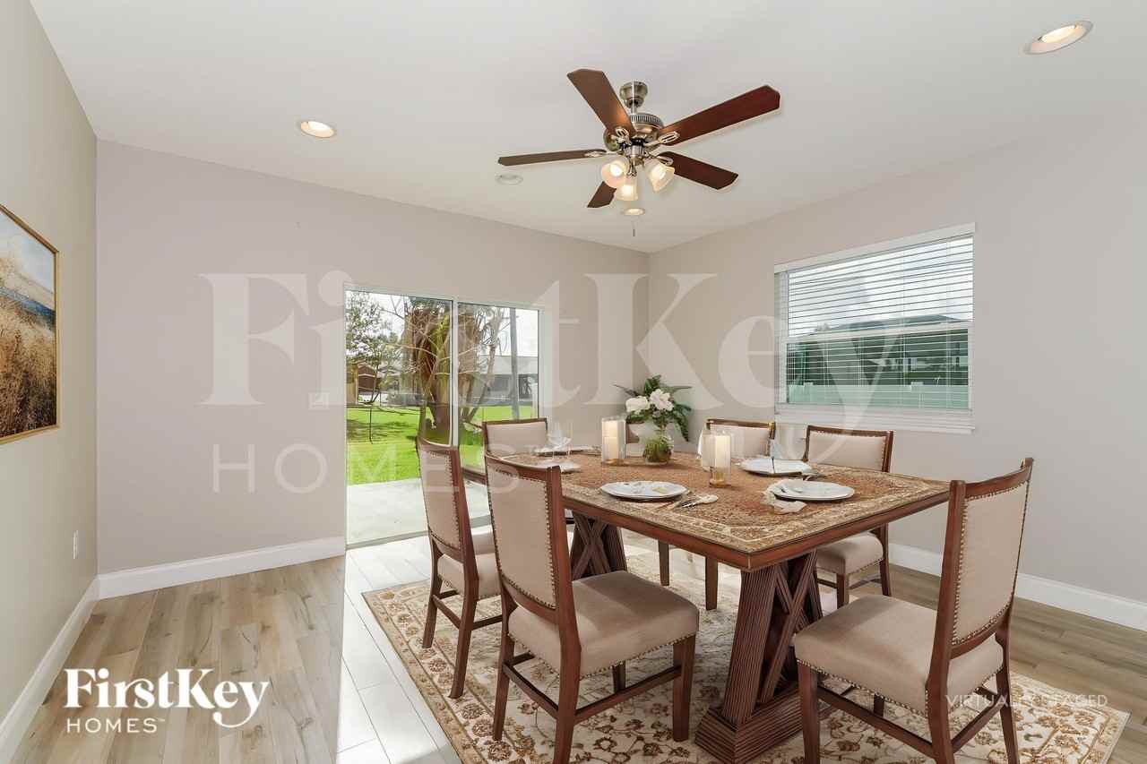 1215 Sw 11th Pl - Photo 7 of 18