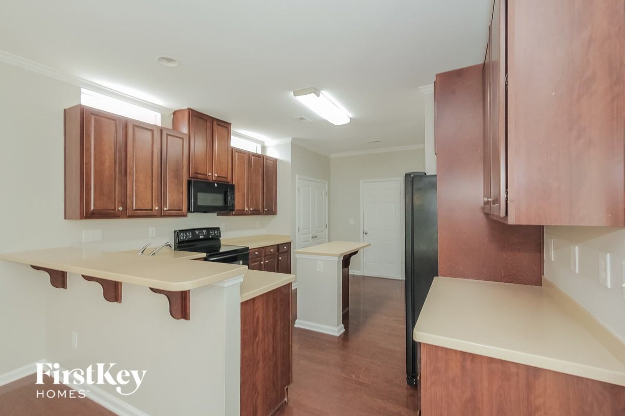 1830 Crabapple Tree Ln - Photo 6 of 15