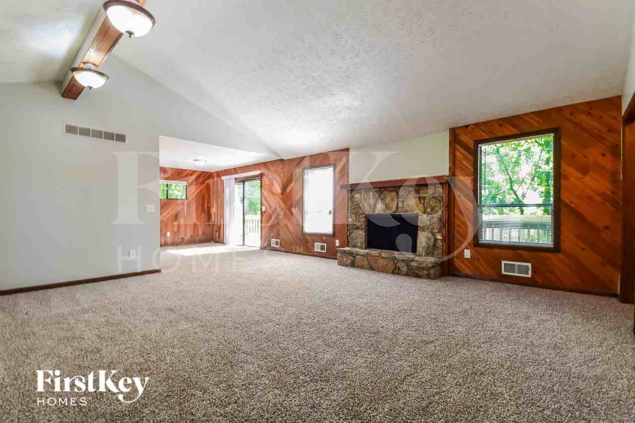 2695 Wendy Ln - Photo 6 of 18