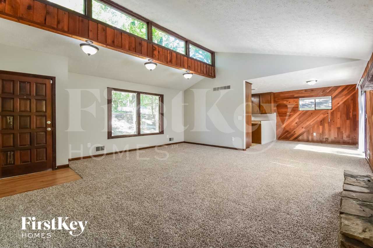 2695 Wendy Ln - Photo 7 of 18