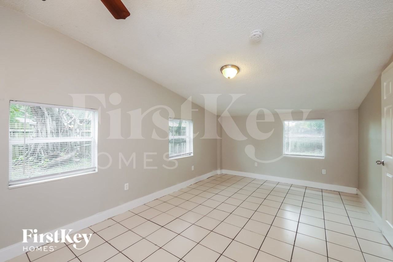 5740 Douglas St - Photo 2 of 16
