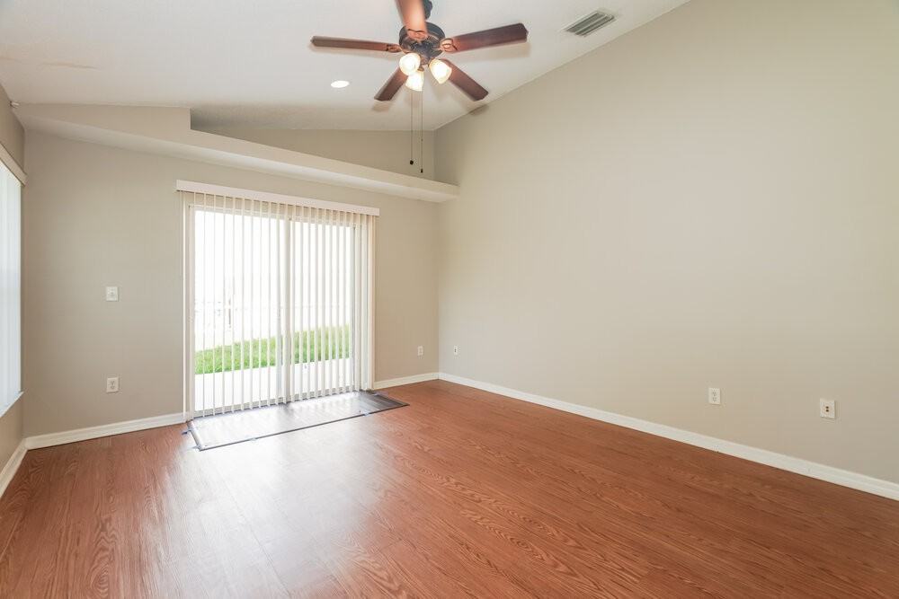 1172 Copenhagen Way - Photo 5 of 18