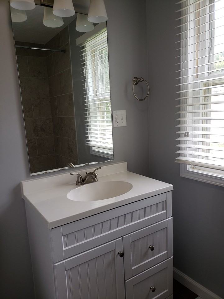 1905 W Charles St - Photo 6 of 11