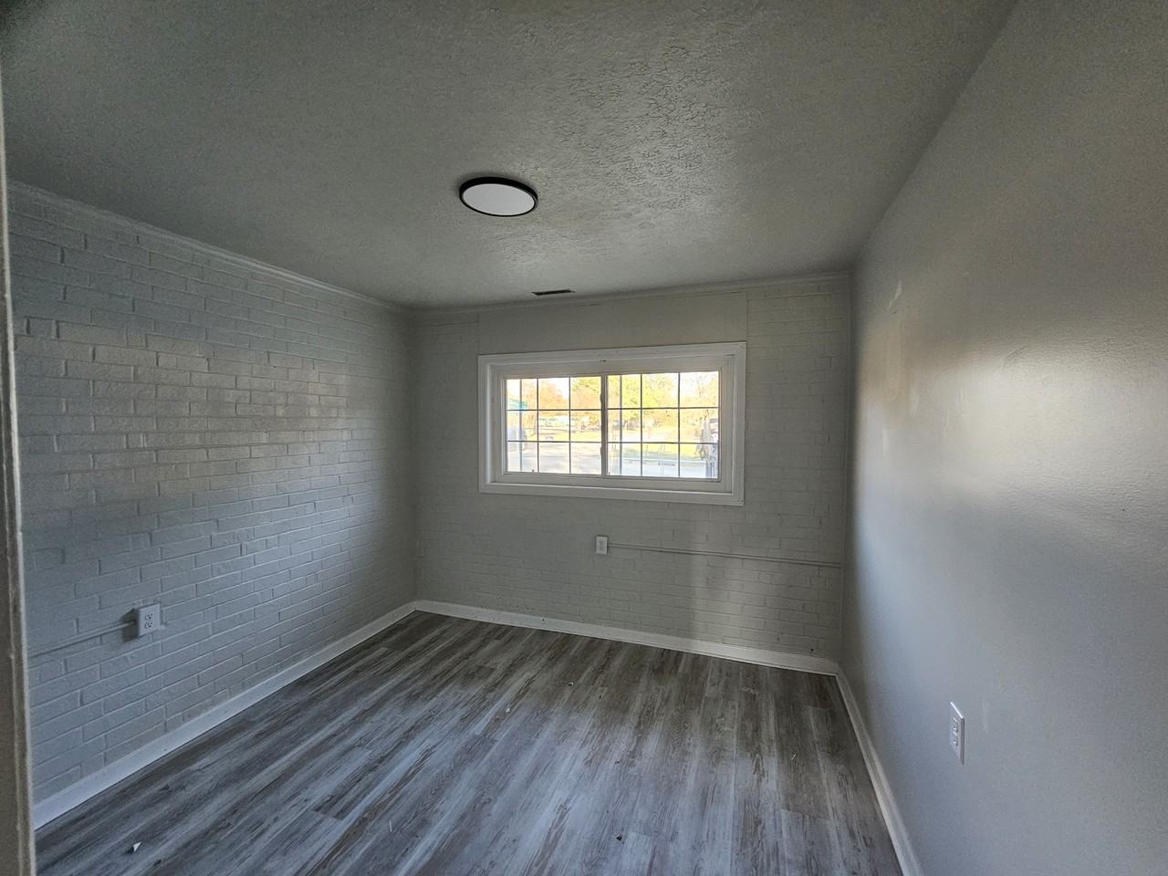 900 Hopkins St #901A - Photo 3 of 5