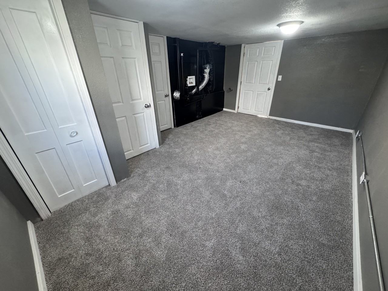 727 S Spruce St - Photo 6 of 24
