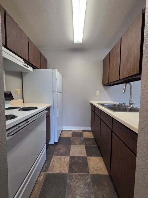 1624 8th St N #83 - Photo 5 of 17
