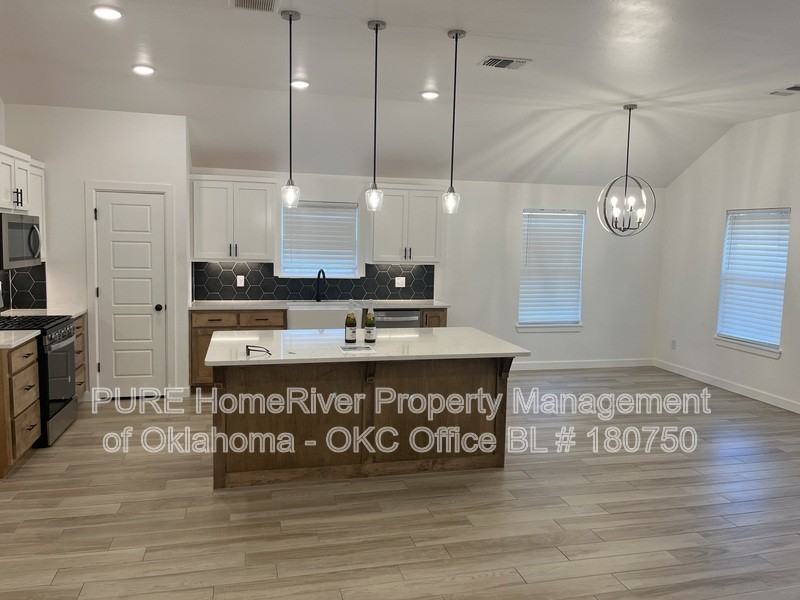 16133 Quiet Storm Dr - Photo 5 of 25