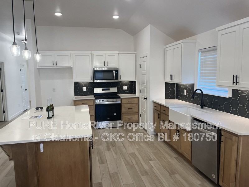 16133 Quiet Storm Dr - Photo 7 of 25