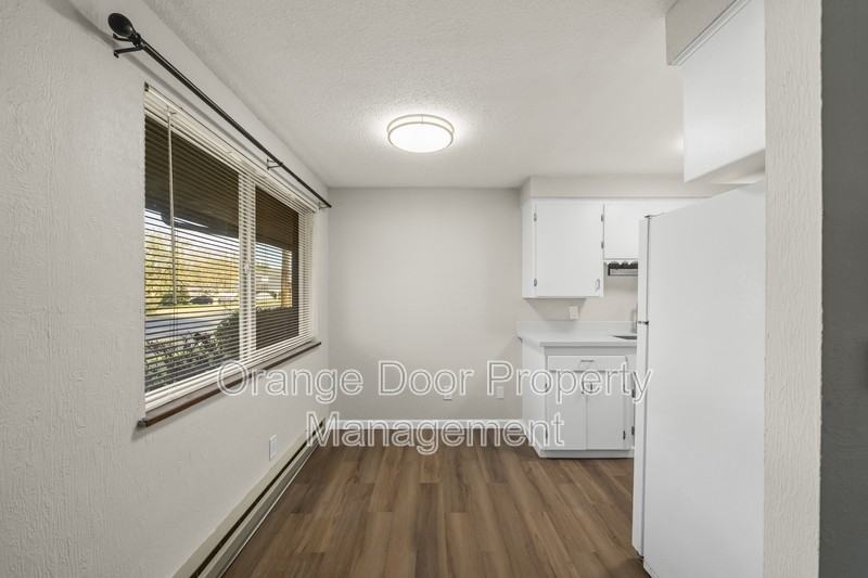 1406 W Pioneer #1 - Photo 7 of 21