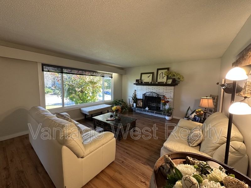 1258A Mountainview St - Photo 6 of 29