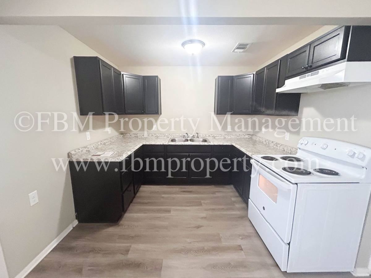 101 W Latimer St #A - Photo 5 of 16