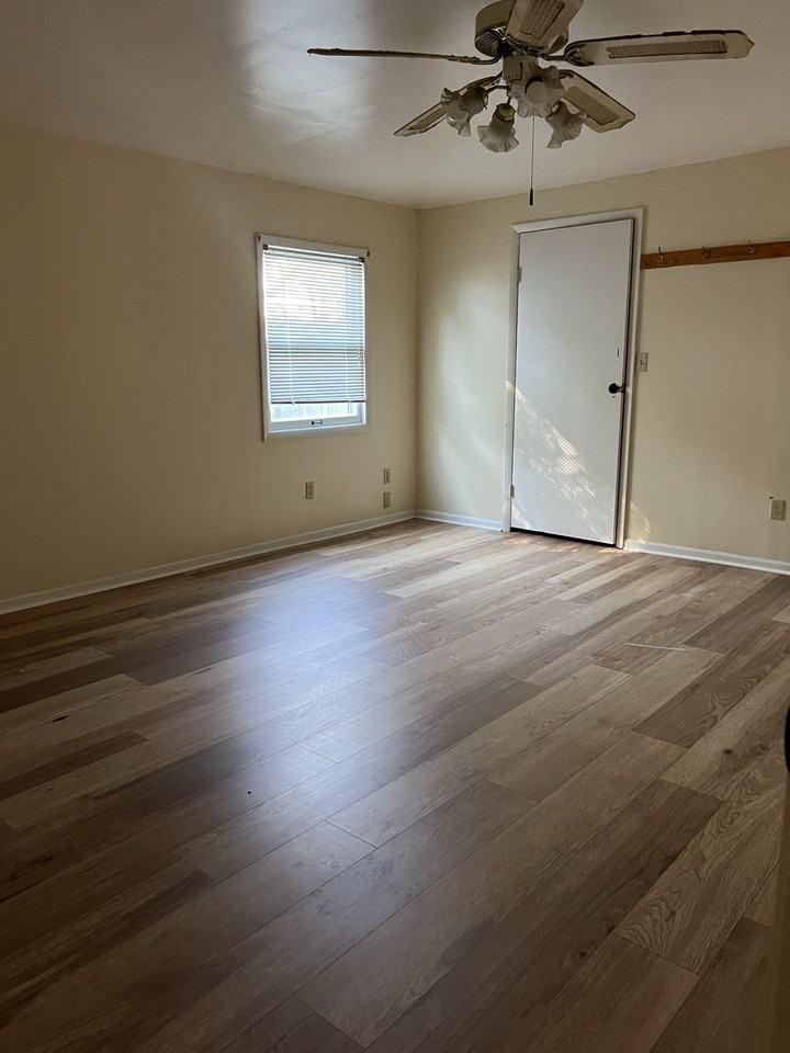 3448 Kinnear Ave - Photo 6 of 11