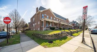 1480 Summit St - Photo 1 of 1