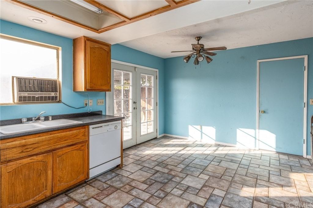 21098 Nandina St - Photo 3 of 13