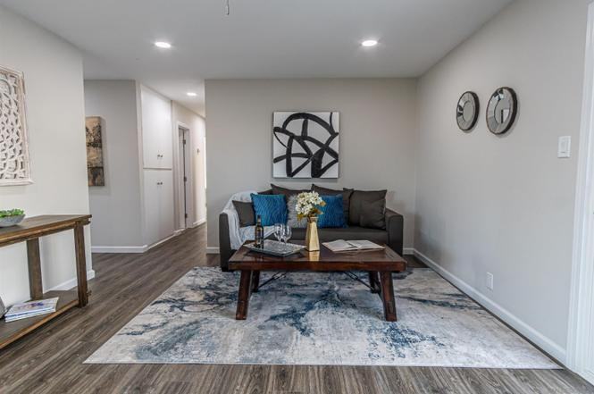1109 Rhea Pl - Photo 5 of 18