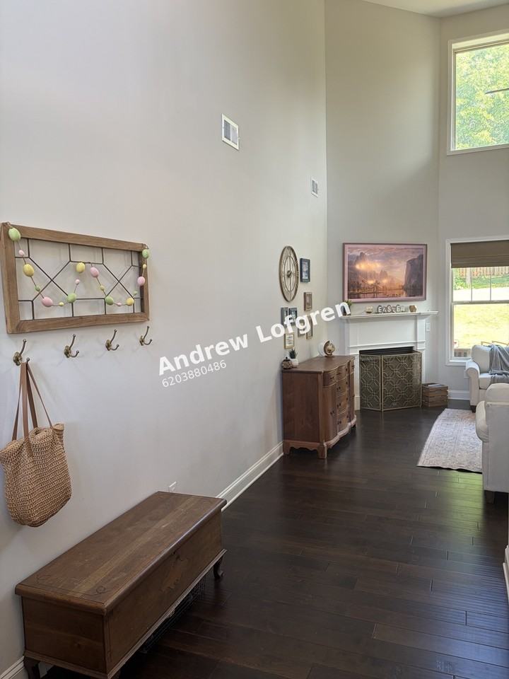 555 Forden Dr #555 - Photo 6 of 17