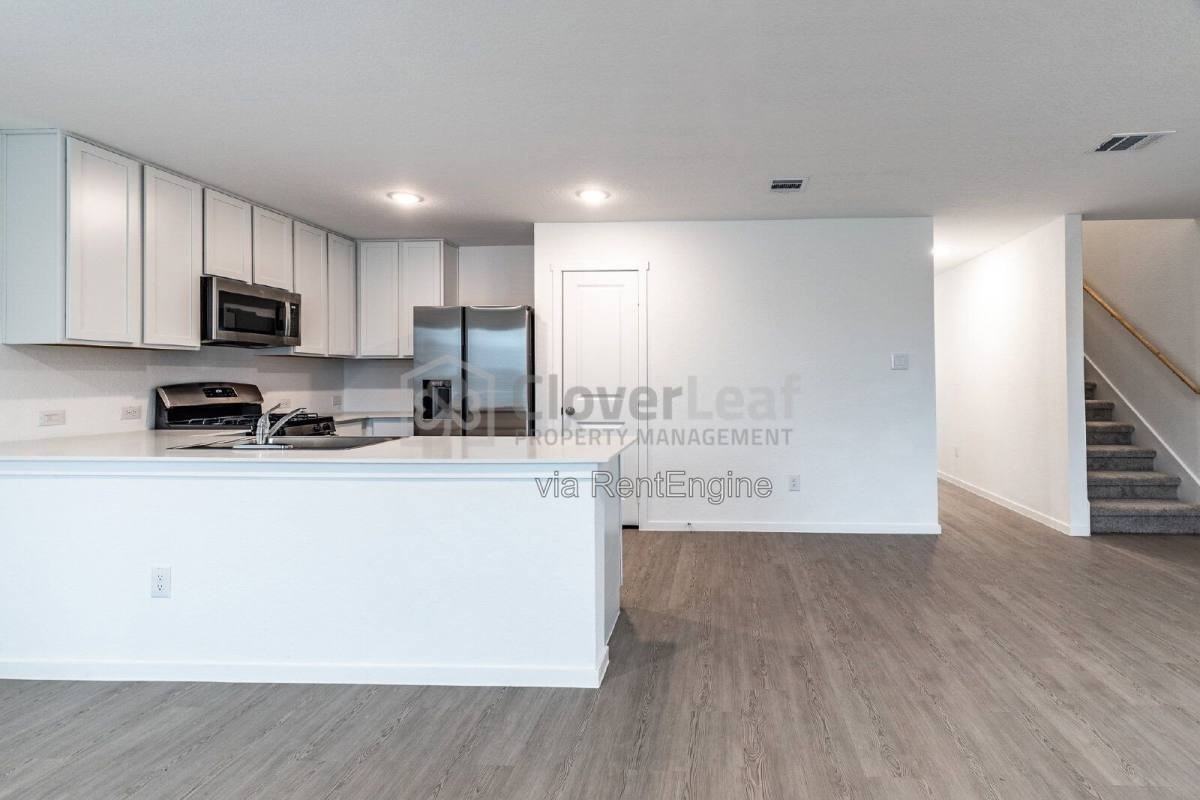10720 Aqueduct Crk - Photo 6 of 20