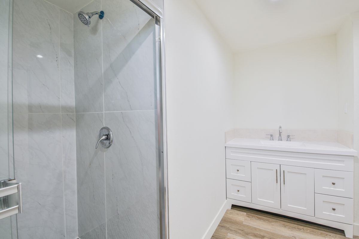 10545 54th St - Photo 4 of 15
