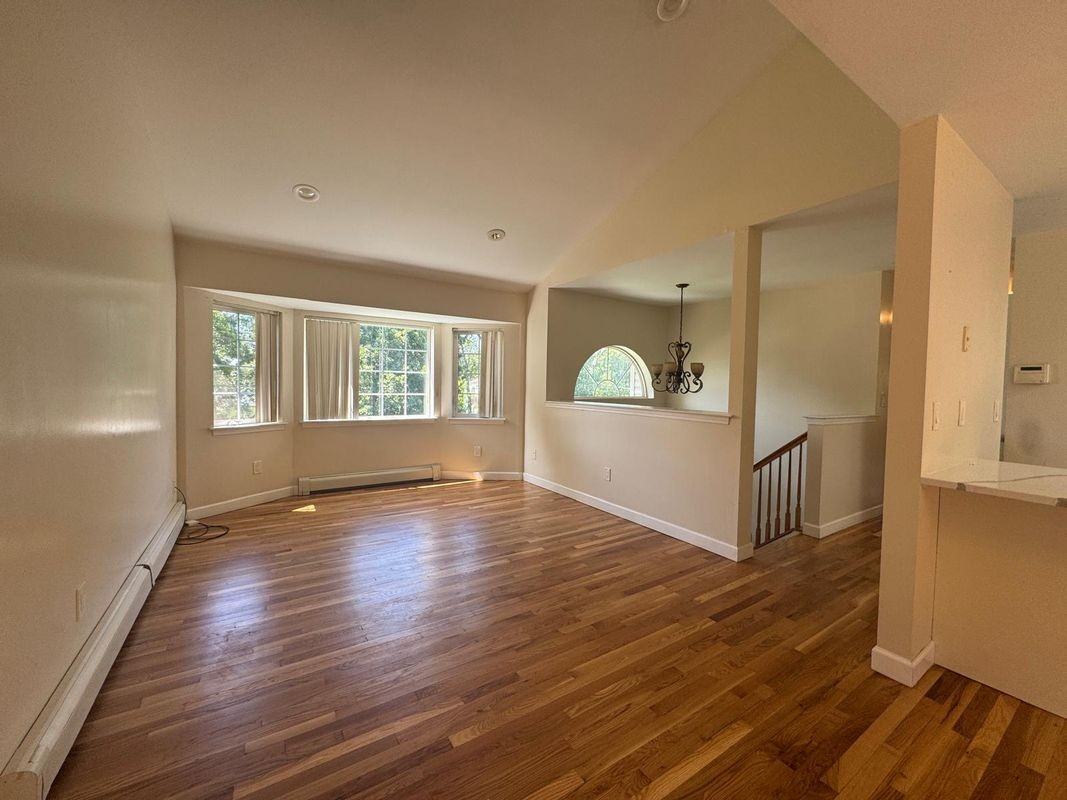 185 Magnolia Dr - Photo 2 of 15