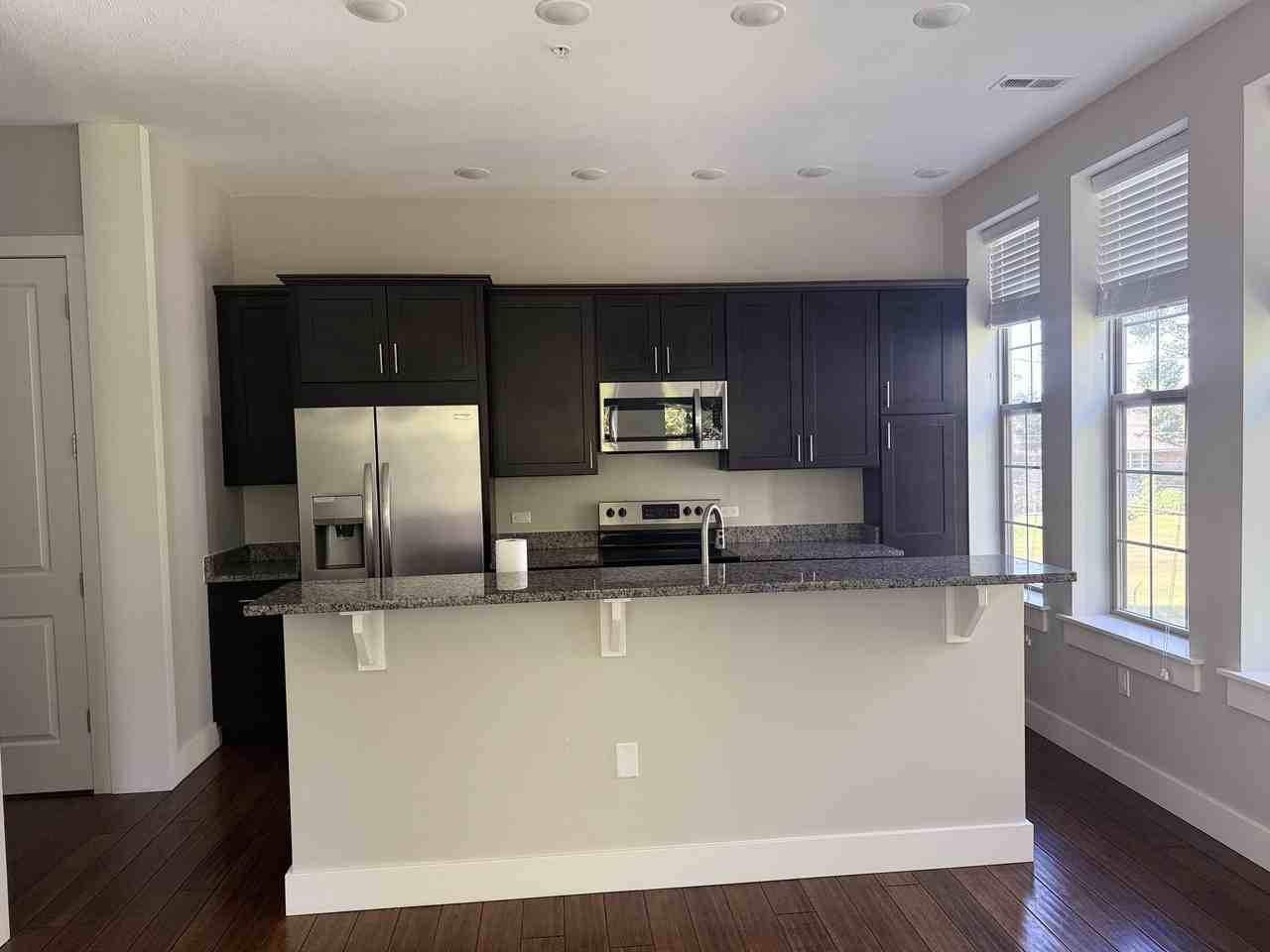 1033 Keenan Ct #12C - Photo 3 of 10