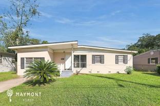 10235 Briarcliff Rd E - Photo 1 of 1