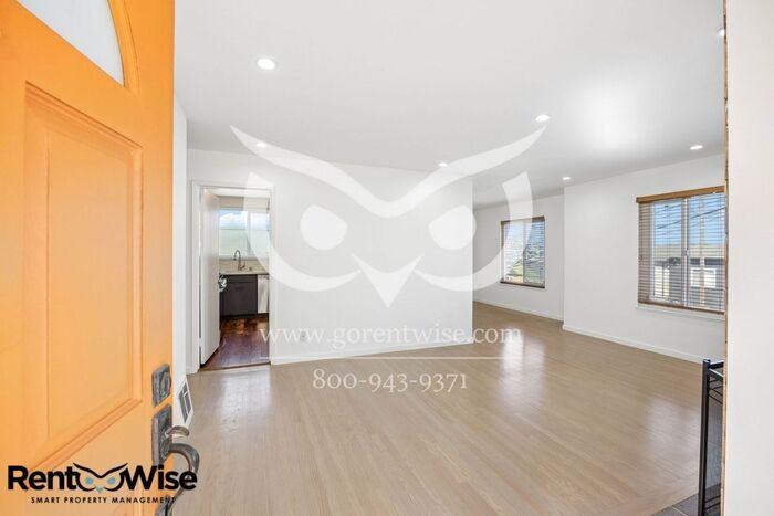 373 Baltimore Way - Photo 6 of 49