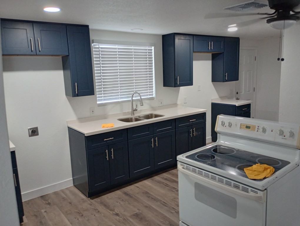 327 W Alsdorf Rd - Photo 2 of 20