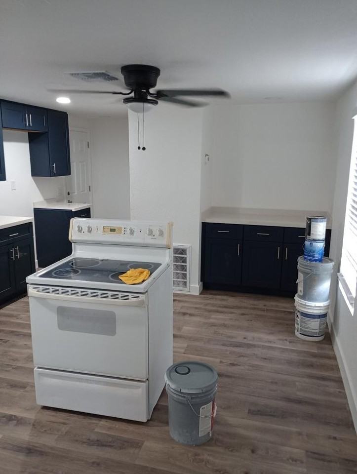 327 W Alsdorf Rd - Photo 4 of 20