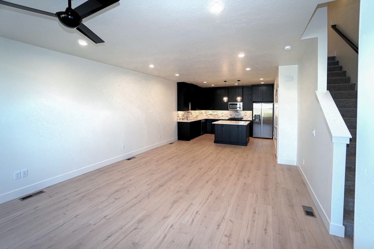 1333 N Webb Way #1 - Photo 5 of 26